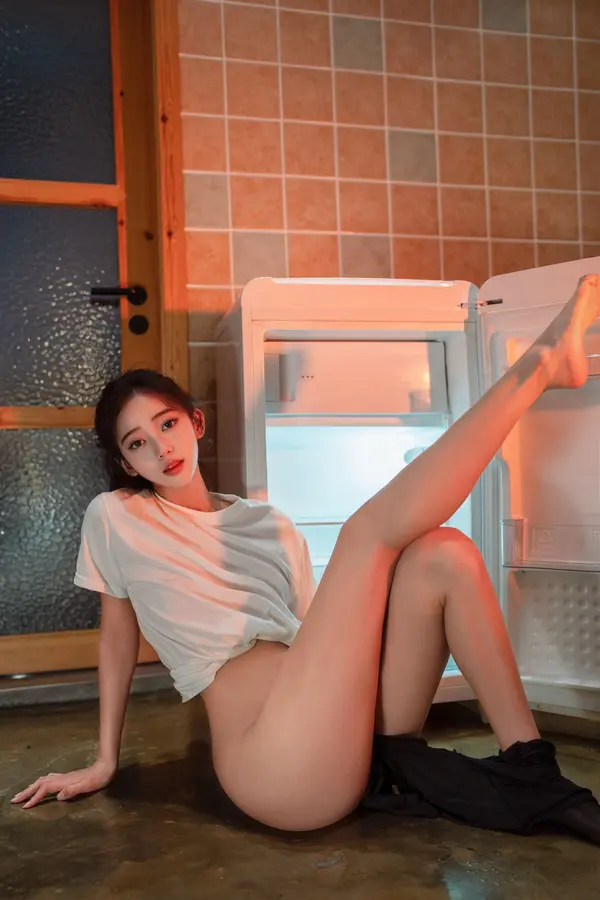 Vol. 0386 时安安《私购流出》(90P + 3V)