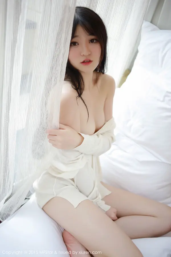 Vol. 0029 伊小七MoMo(52P)