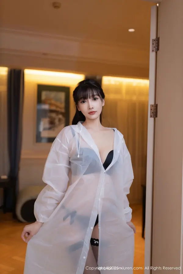 Vol. 09700 陆萱萱(81P)