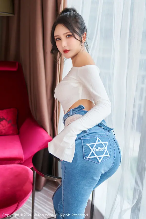 Vol. 03720 Emily尹菲(65P)