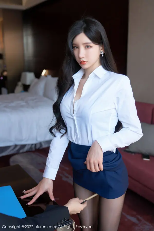 Vol. 04708 周于希Sally(83P)