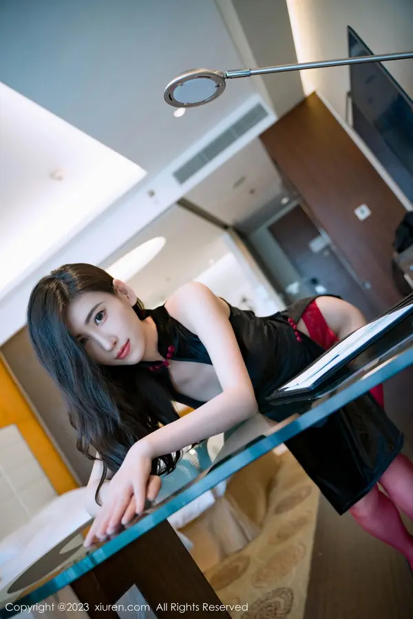 Vol. 07128 章芃芃(74P)