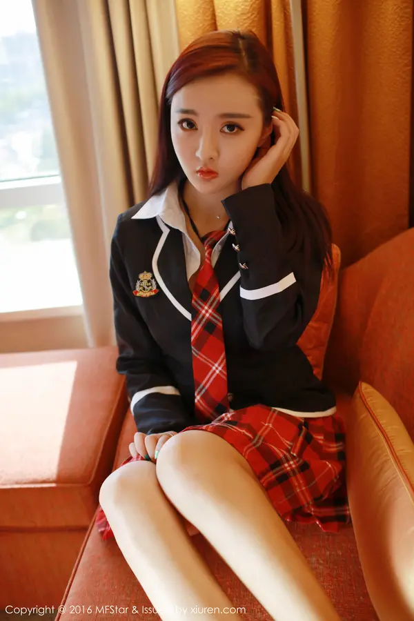 Vol. 0075 佳佳JiaJia(53P)