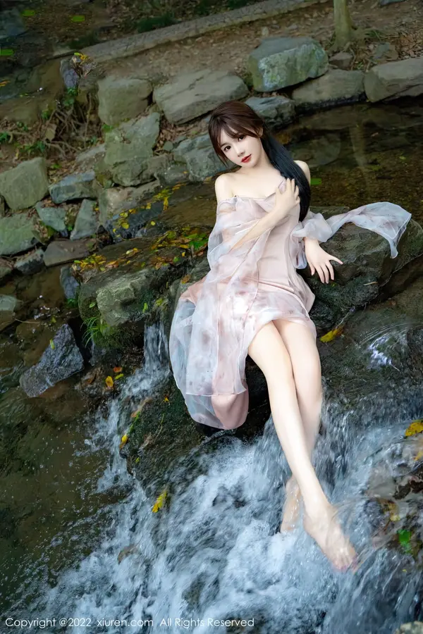 Vol. 5690 婠婠么(82P)