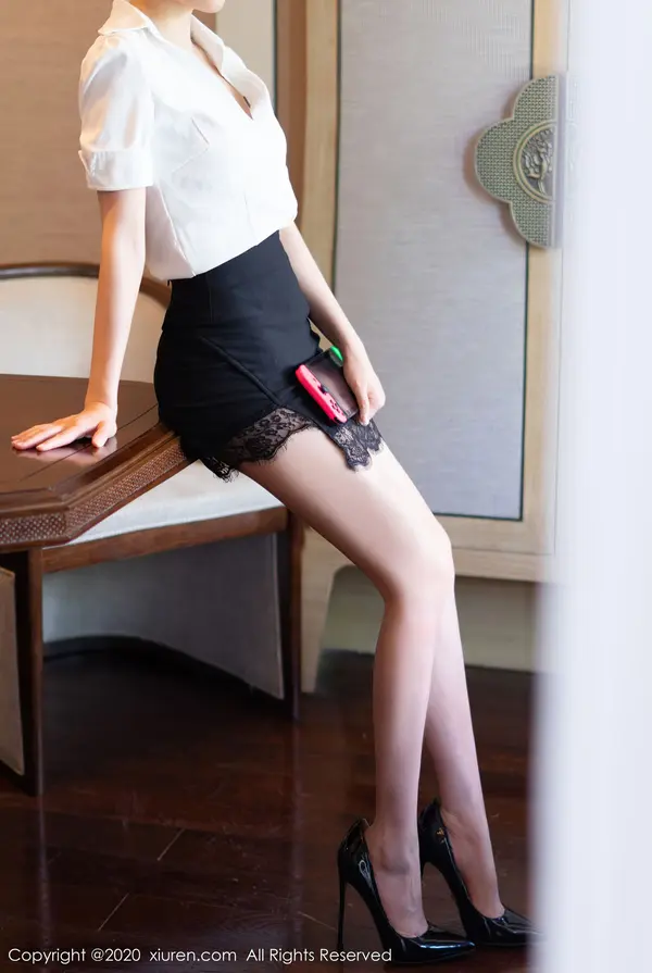 Vol. 02559 周于希Sandy(81P)