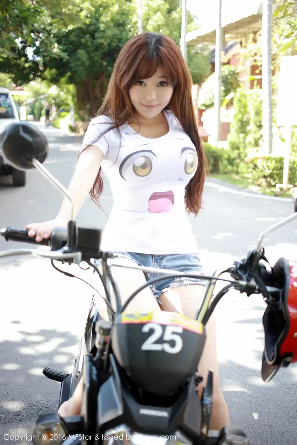 Vol. 0054 刘飞儿Faye(51P)