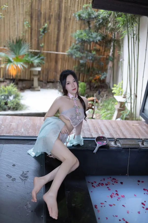 鱼子酱Fish《花瓣浴》(120P)