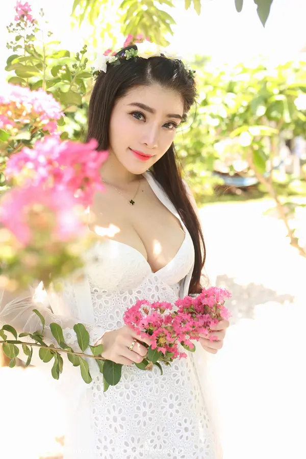 Vol. 00353 容容容Alice(55P)