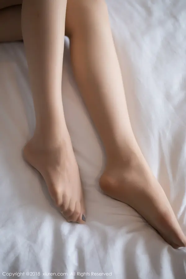 Vol. 01104 黄楽然(51P)