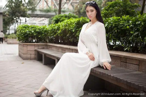 Vol. 00131 梦娜Vanessa(59P)