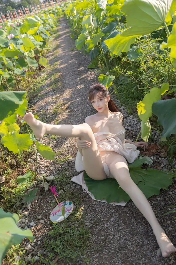 Vol. 10630 陆萱萱《私购流出》(91P)