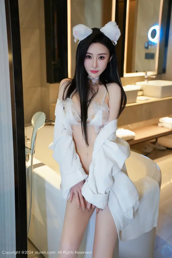 Vol. 08679 田兮白(125P)