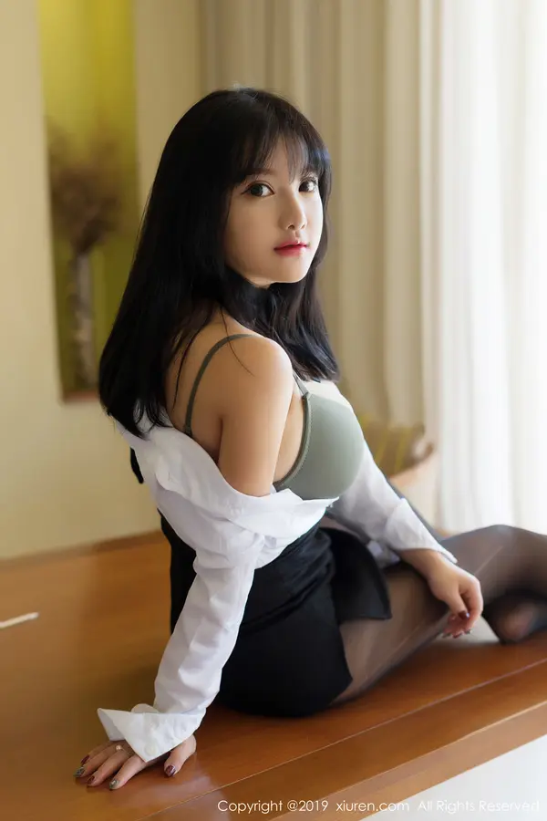 Vol. 01653 小尤奈(54P)