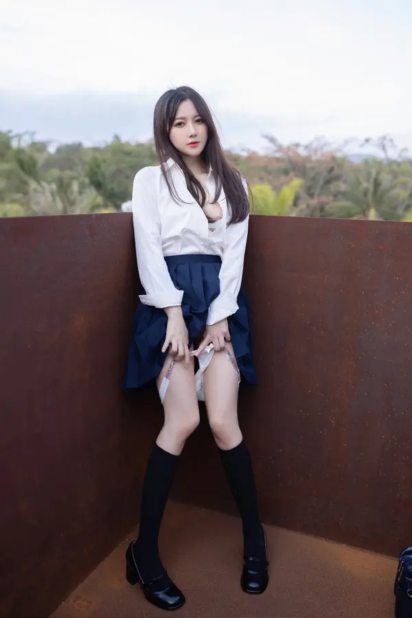 鱼子酱Fish《外出回忆录》(120P)