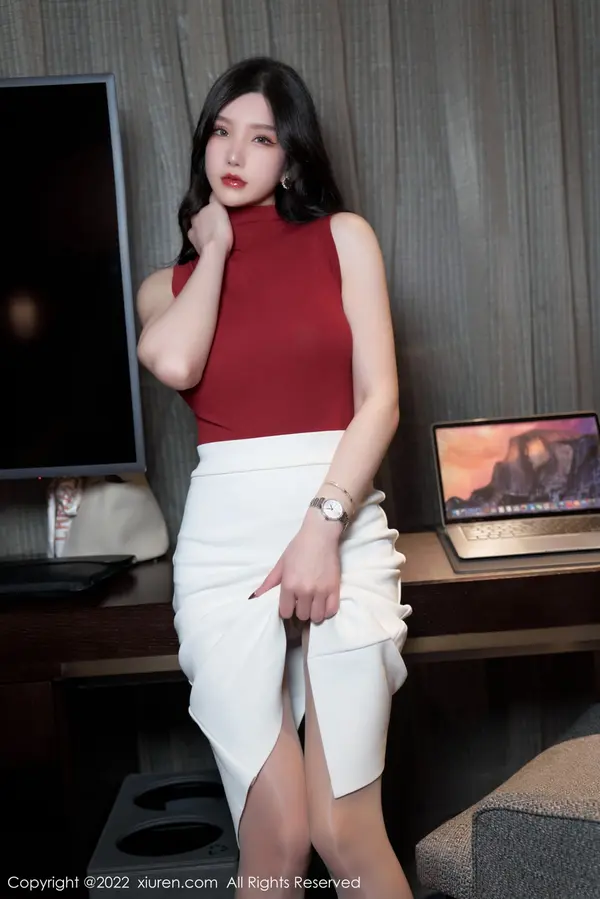 Vol. 04728 周于希Sally(77P)