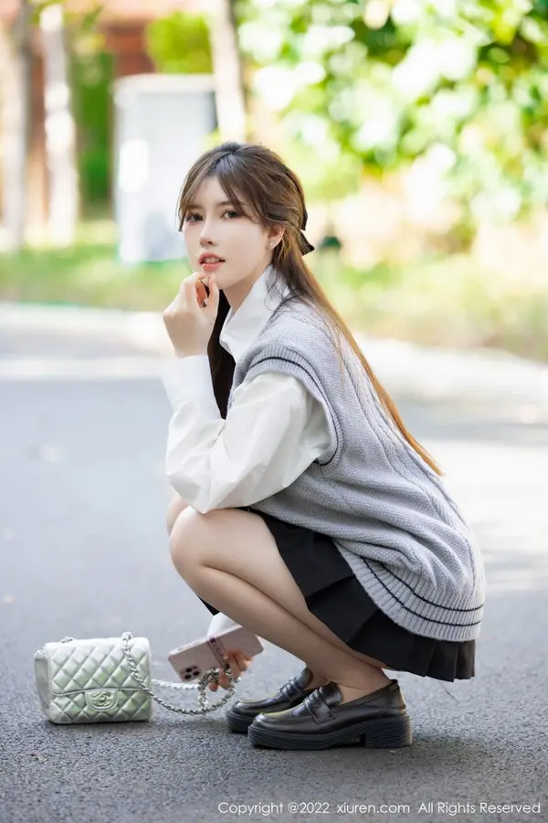 Vol. 04896 美桃酱(53P)