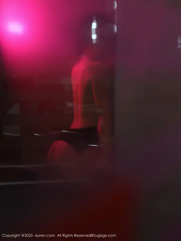 Vol. 10669 烧烧小桃(100P)