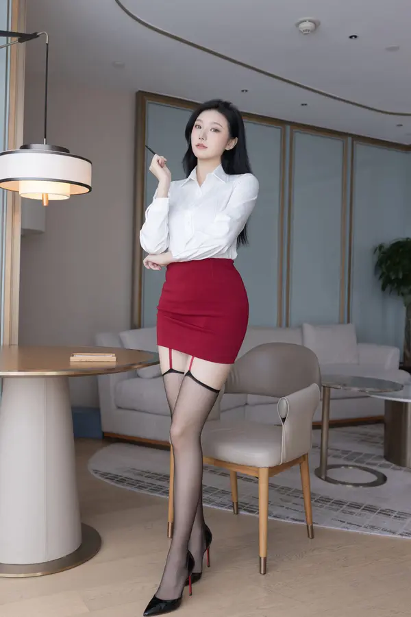 Vol. 10797 安然anran《私购流出》(90P)