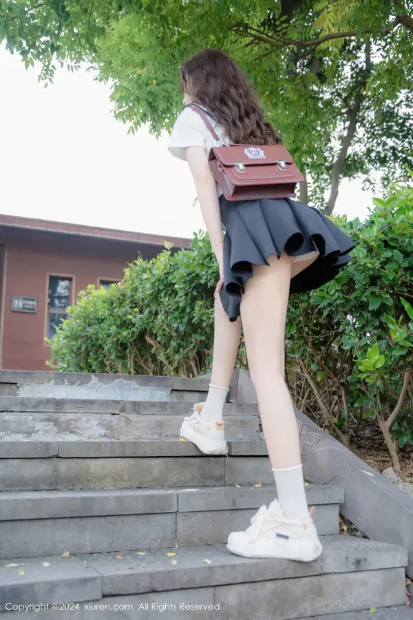 Vol. 08948 拍黄瓜girl(82P)