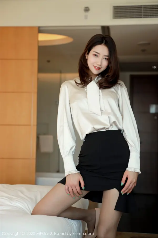 Vol. 0328 方子萱(60P)