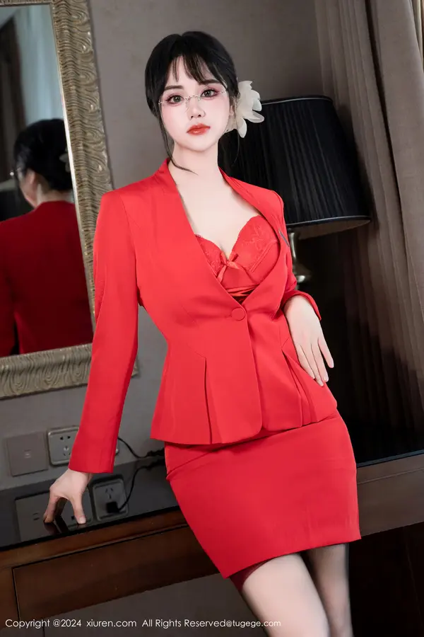 Vol. 08360 汐汐爱吃草莓(61P)