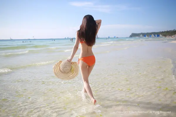 Vol. 00028 小小白思宜(59P)