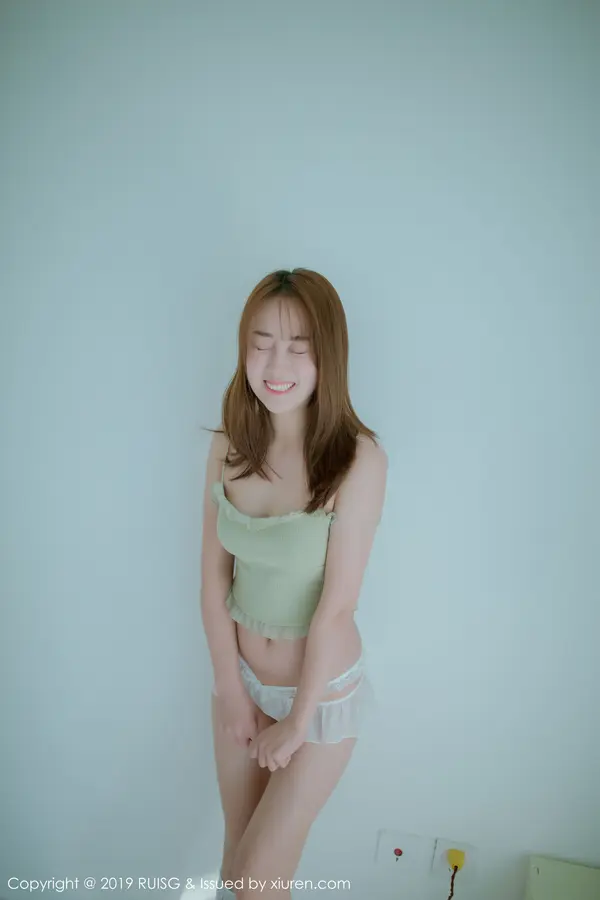 Vol. 0080 风衣月Lucy(47P)