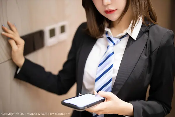 Vol. 0499 Carina绮里嘉(81P)