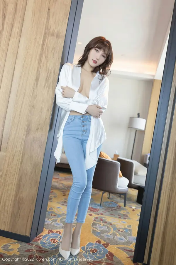 Vol. 04425 陆萱萱(81P)