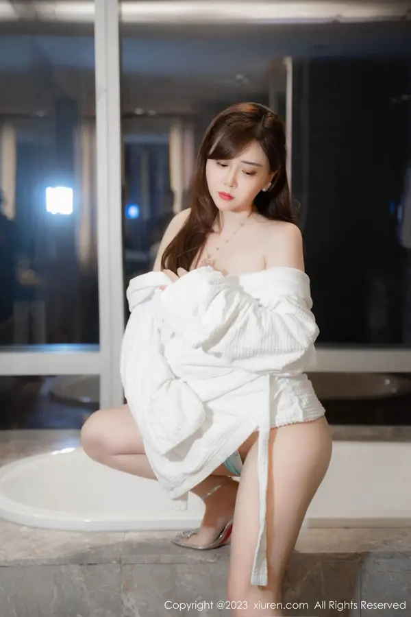 Vol. 07450 王婉悠Queen(46P)