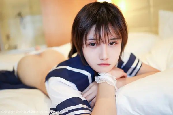 Vol. 0252 小姿2002(51P)