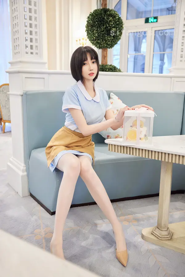 玥儿玥er《私购流出》(82P + 4V)
