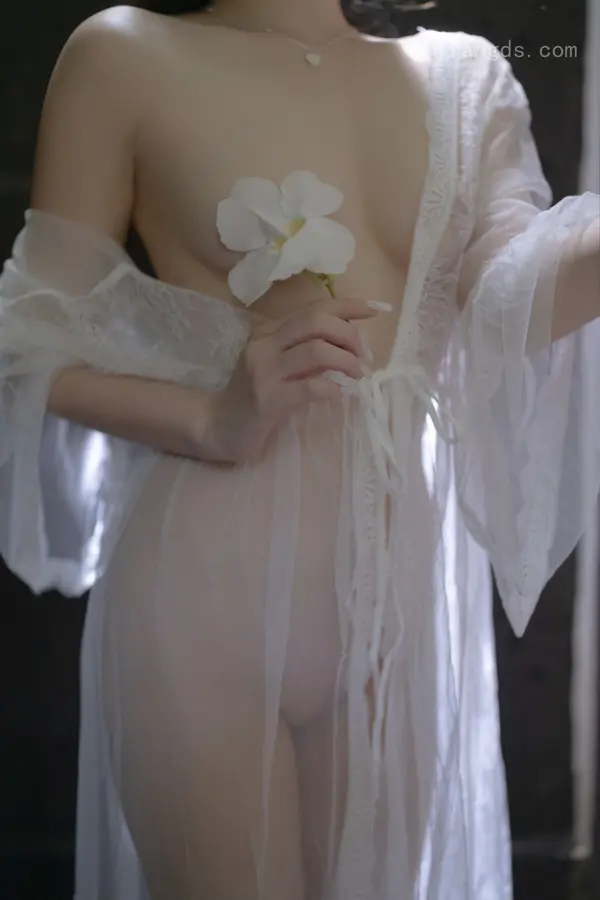 Vol. 10173 鱼子酱Fish《私购流出》(120P)