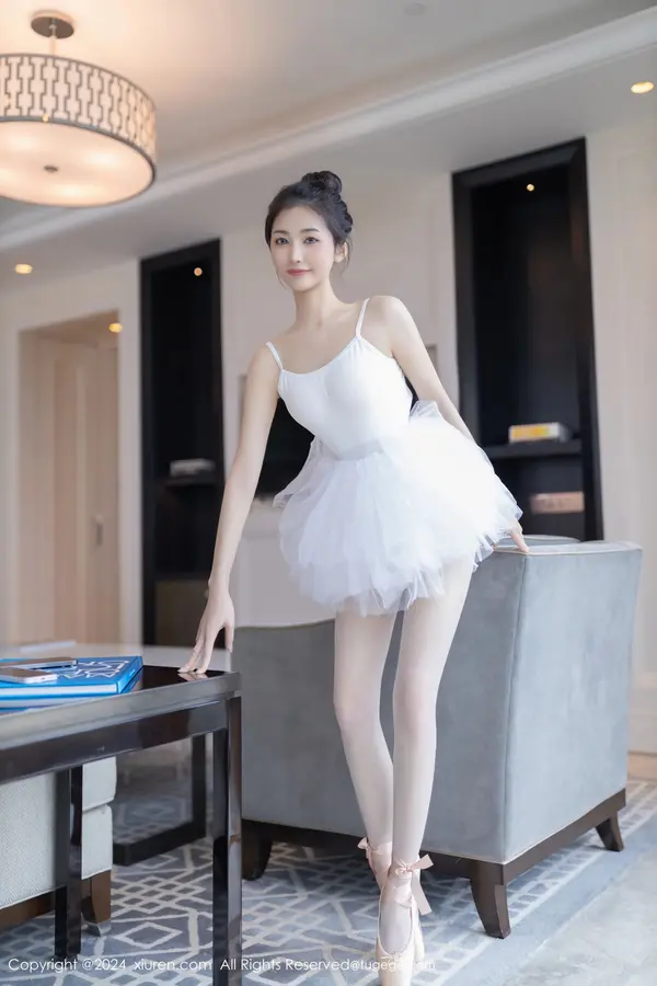 Vol. 08657 鱼尾fish(81P)