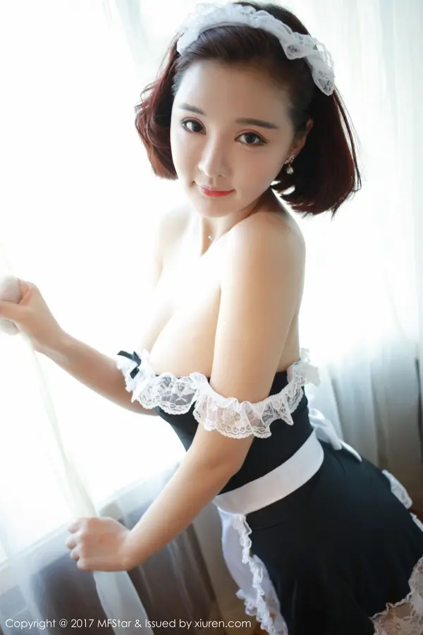 Vol. 0100 佳佳JiaJia(51P)