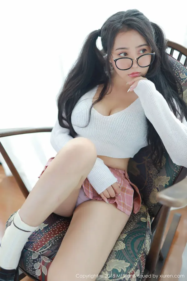 Vol. 0168 Manuela玛鲁娜(49P)