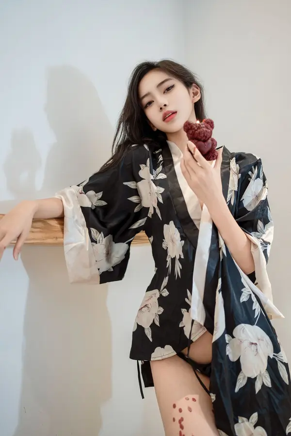 Vol. 0383 时安安《私购流出》(90P)