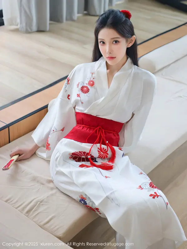 Vol. 10767 梨霜儿(84P)