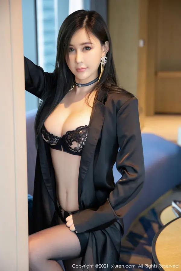 Vol. 03806 闫璐璐(41P)