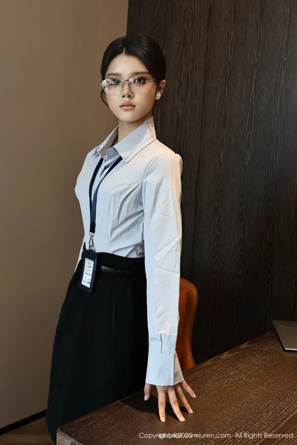 Vol. 10674 糯梨子(61P)