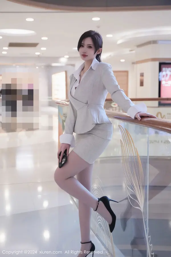 Vol. 08444 Carol周妍希X(82P)