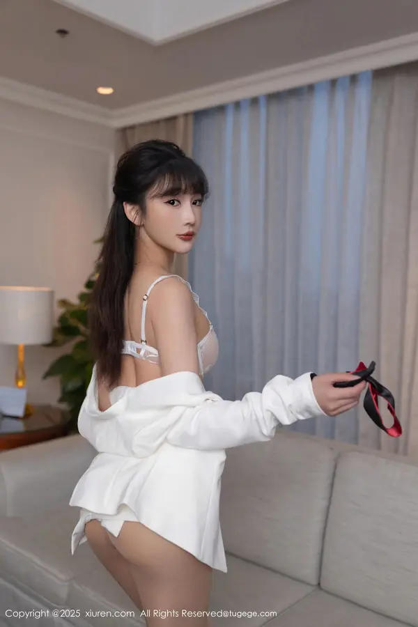 Vol. 11042 陆萱萱(81P)