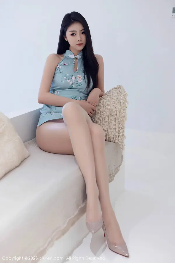 Vol. 07067 可乐Vicky(104P)