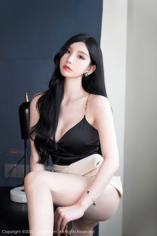 Vol. 05071 周于希Sally(82P)