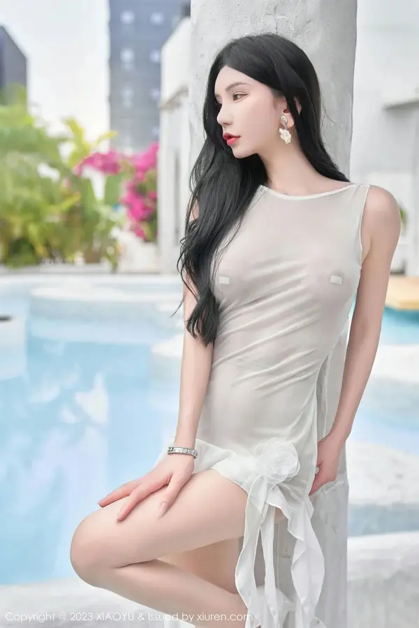 Vol. 07049 周于希Sally(90P)