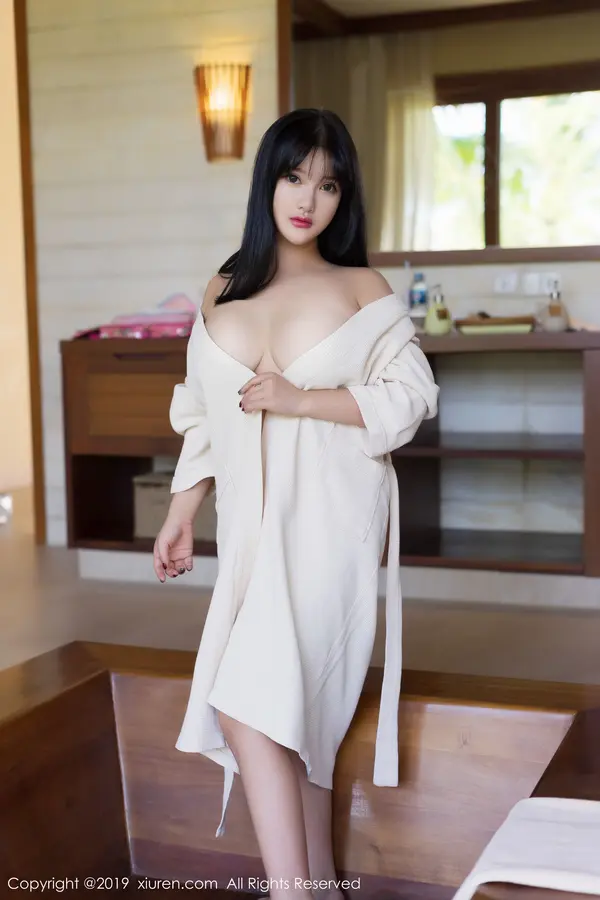 Vol. 01603 小尤奈(51P)