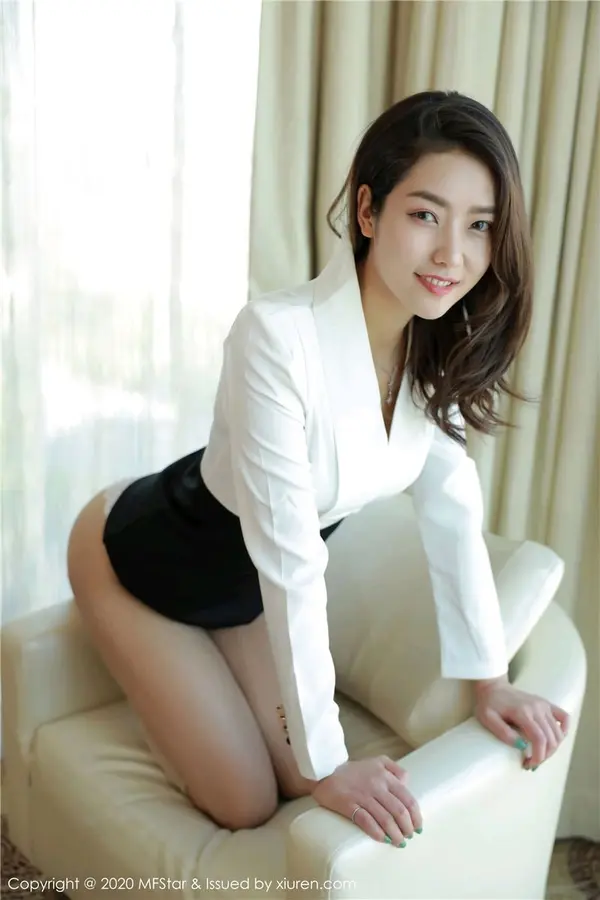 Vol. 0350 方子萱(67P)