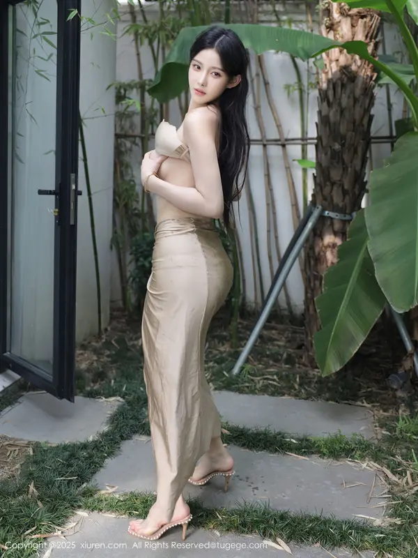Vol. 10618 梨霜儿(85P)