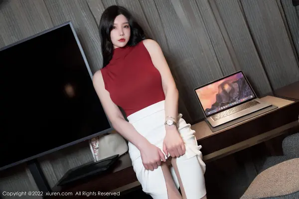 Vol. 04728 周于希Sally(77P)