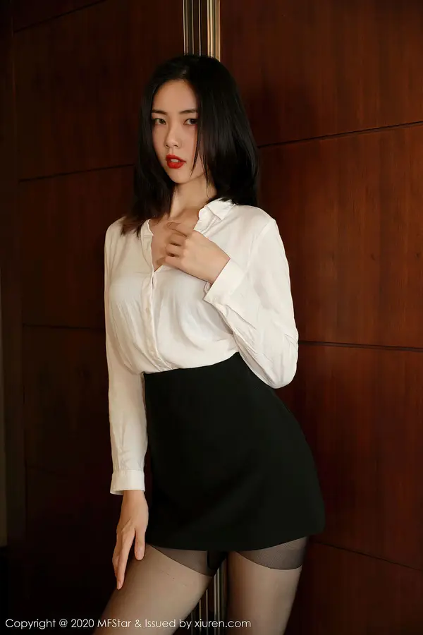 Vol. 0371 噜噜妞儿(57P)